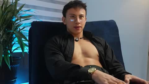 Snapshot of deus_belli chatting on 09.30.25 Deus Belli online show from 09.30.25