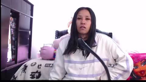 devi_black_13_ online show from 08.04.26