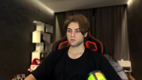 Snapshot of devilnut1 chatting on 11.10.25 devilnut1 online show from 11.10.25