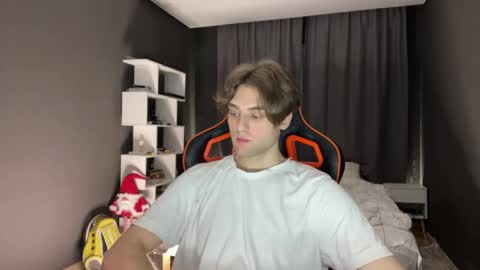 Snapshot of devilnut1 chatting on 11.17.25 devilnut1 online show from 11.17.25