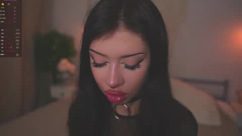 Snapshot of devilss_toy chatting on 09.10.25 CIBELLE online show from 09.10.25