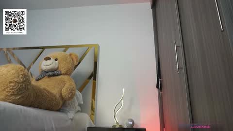 Devin Hunter online show from 11.25.25