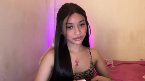 Devine Greyson online show from 11.08.25