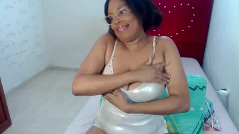 Devora.. online show from 04.30.26