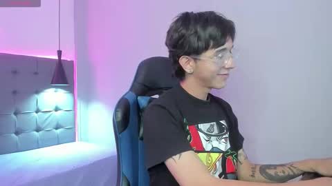 Snapshot of dewon20_ chatting on 03.28.26 Andy online show from 03.28.26