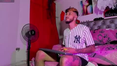 dex_ak586 online show from 10.17.25