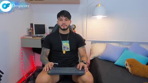 JULIAN online show from 01.22.25