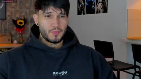 JULIAN online show from 05.08.26