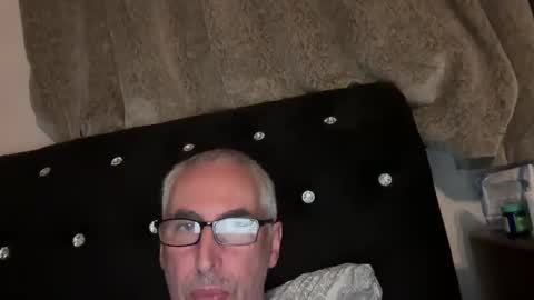 Snapshot of dfraserc chatting on 05.27.26 dfraserc online show from 05.27.26