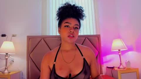 Snapshot of dhapne_parker chatting on 11.16.25 dhapne_parker online show from 11.16.25