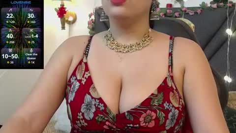 Snapshot of dharanisnisha chatting on 07.04.26 dharanisnisha online show from 07.04.26