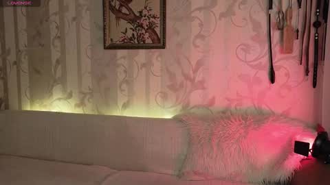 Diana Di Honey online show from 09.09.25