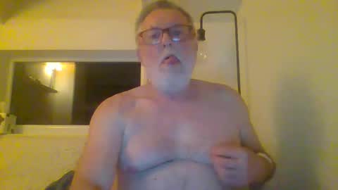 Snapshot of dial76 chatting on 02.13.25 dial76 online show from 02.13.25