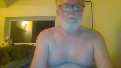 Snapshot of dial76 chatting on 02.15.25 dial76 online show from 02.15.25