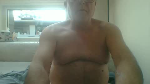 Snapshot of dial76 chatting on 03.04.25 dial76 online show from 03.04.25