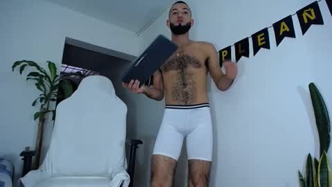 Snapshot of diamond_black00 chatting on 01.03.25 MaSSimo online show from 01.03.25