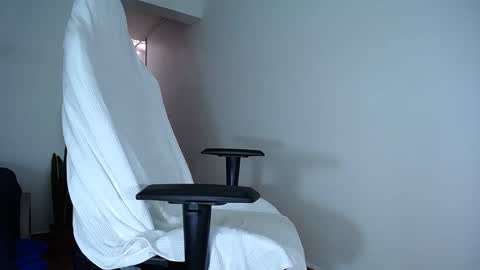 Snapshot of diamond_black00 chatting on 01.26.25 MaSSimo online show from 01.26.25