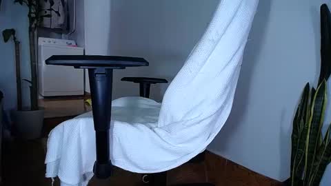 Snapshot of diamond_black00 chatting on 02.10.25 MaSSimo online show from 02.10.25