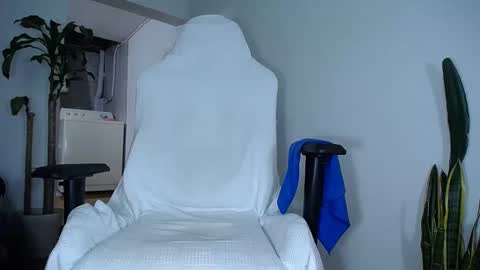 Snapshot of diamond_black00 chatting on 02.12.25 MaSSimo online show from 02.12.25