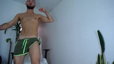 Snapshot of diamond_black00 chatting on 02.13.25 MaSSimo online show from 02.13.25