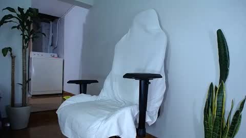 Snapshot of diamond_black00 chatting on 02.21.25 MaSSimo online show from 02.21.25