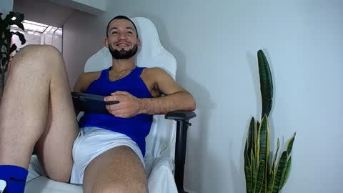 Snapshot of diamond_black00 chatting on 02.22.25 MaSSimo online show from 02.22.25