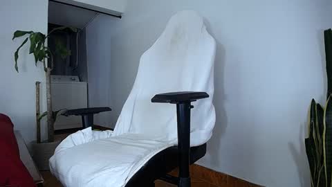 Snapshot of diamond_black00 chatting on 09.23.25 MaSSimo online show from 09.23.25