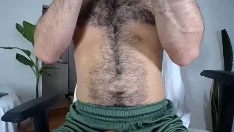 Snapshot of diamond_black00 chatting on 10.27.25 MaSSimo online show from 10.27.25