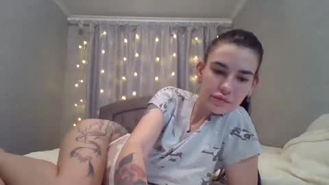 Snapshot of diamond_dana chatting on 12.23.24 Diamond Dana online show from 12.23.24