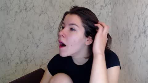 Snapshot of diamond_is chatting on 12.21.25 diamond is online show from 12.21.25