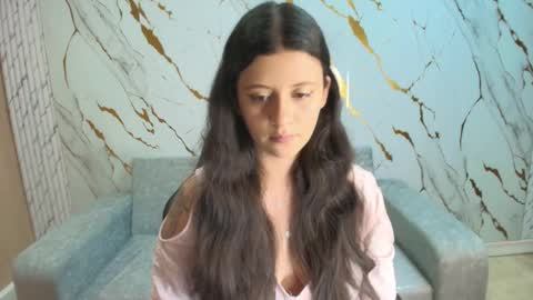 Snapshot of diamond_tf chatting on 12.16.25 Diamond online show from 12.16.25