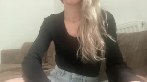 British Diamond Rose online show from 02.13.25