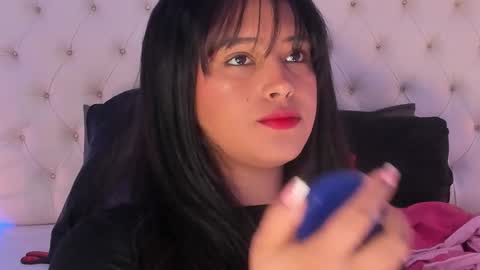 Snapshot of diana_clarck chatting on 12.14.25 Diana Tamayo online show from 12.14.25