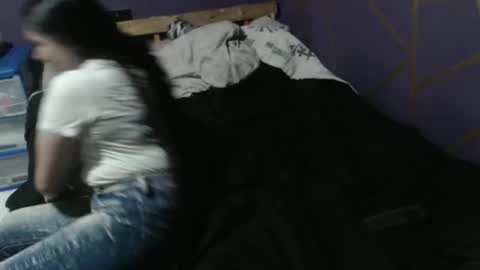 Snapshot of diana_smit_ chatting on 02.04.26 diana online show from 02.04.26