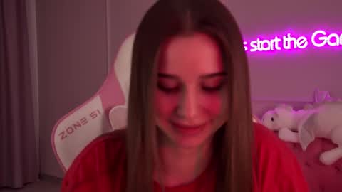 Snapshot of dianabecker chatting on 02.10.25 Diana online show from 02.10.25