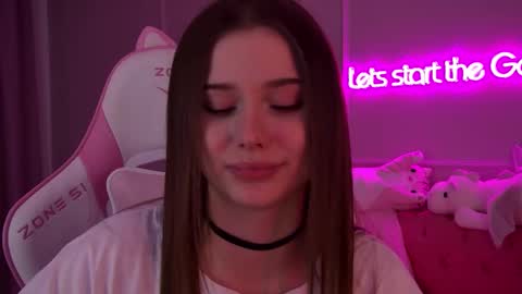 Snapshot of dianabecker chatting on 02.19.25 Diana online show from 02.19.25