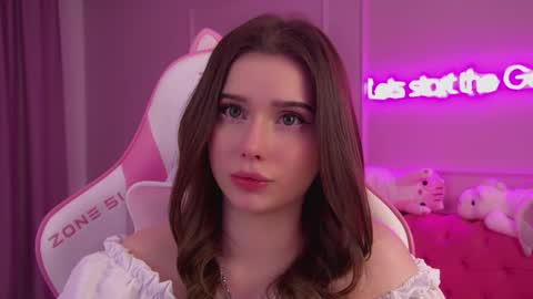 Snapshot of dianabecker chatting on 03.07.25 Diana online show from 03.07.25