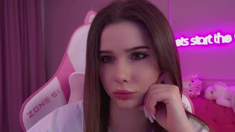 Snapshot of dianabecker chatting on 03.11.25 Diana online show from 03.11.25