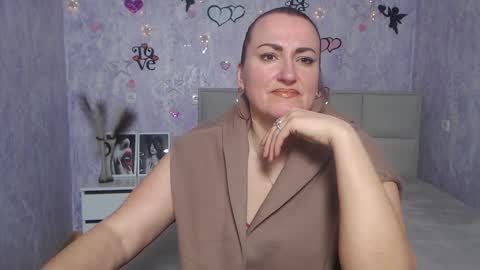 Snapshot of dianamgg chatting on 03.09.25 Diana online show from 03.09.25