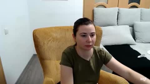 dianasmiey7 online show from 04.15.26