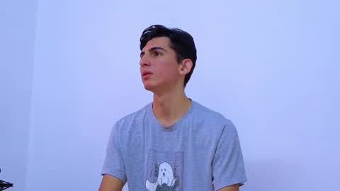 Ana  Leo online show from 02.10.25