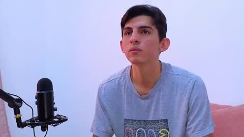 Ana  Leo online show from 02.17.25