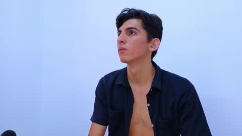 Ana  Leo online show from 02.25.25