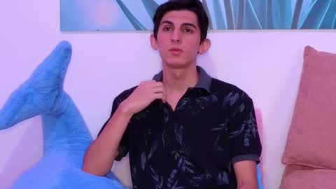 Snapshot of dianayleo chatting on 02.10.26 Ana Leo online show from 02.10.26