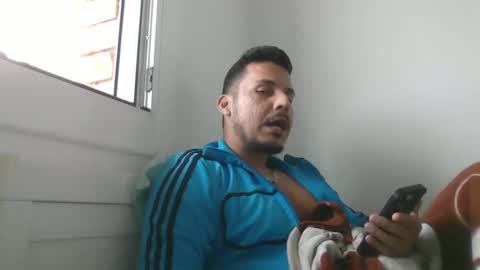 Snapshot of diangohetero21cm chatting on 02.20.25 diangohetero21cm online show from 02.20.25