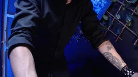 DICAPRIO online show from 11.27.25