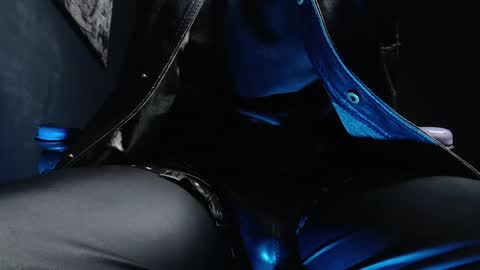 DICAPRIO online show from 04.22.26