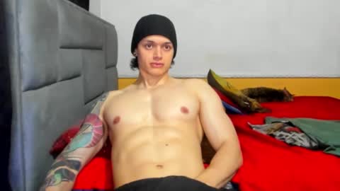 Snapshot of dick_demon_1 chatting on 02.08.25 jhon online show from 02.08.25