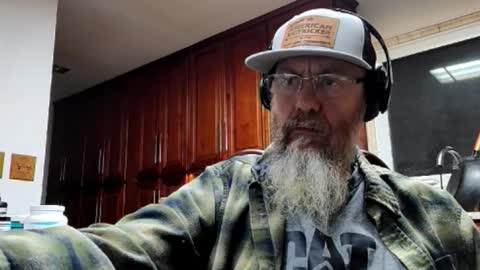 Snapshot of dick_feelsgood chatting on 11.14.25 Dick Feelsgood online show from 11.14.25