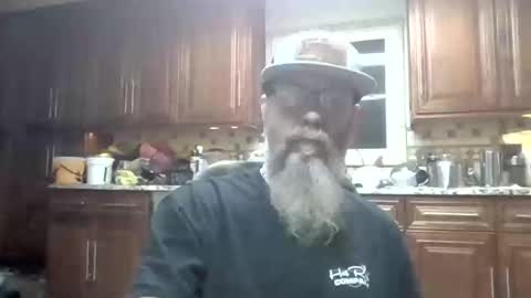 Snapshot of dick_feelsgood chatting on 11.16.25 Dick Feelsgood online show from 11.16.25